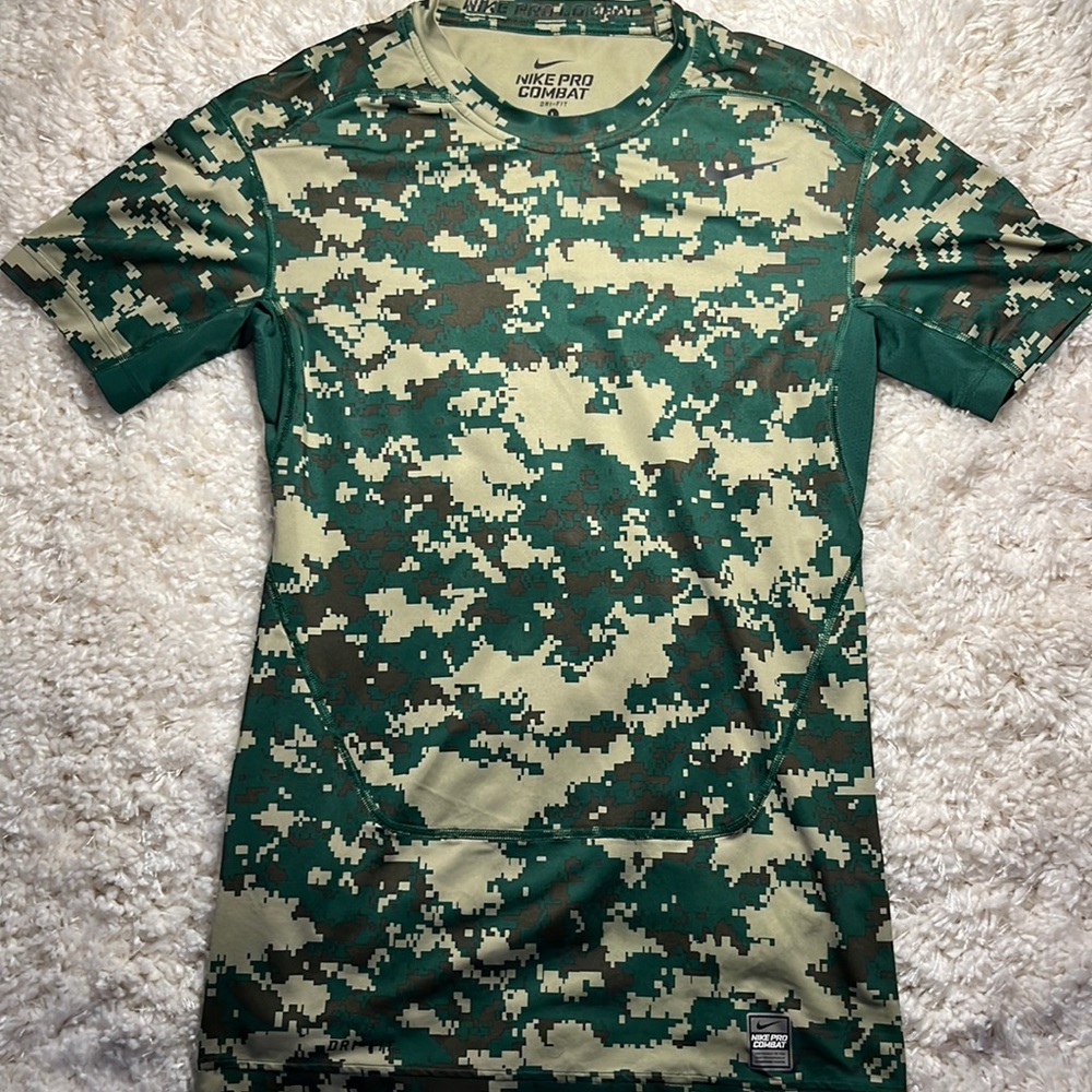 NIKE PRO COMBAT COMPRESSION TEE